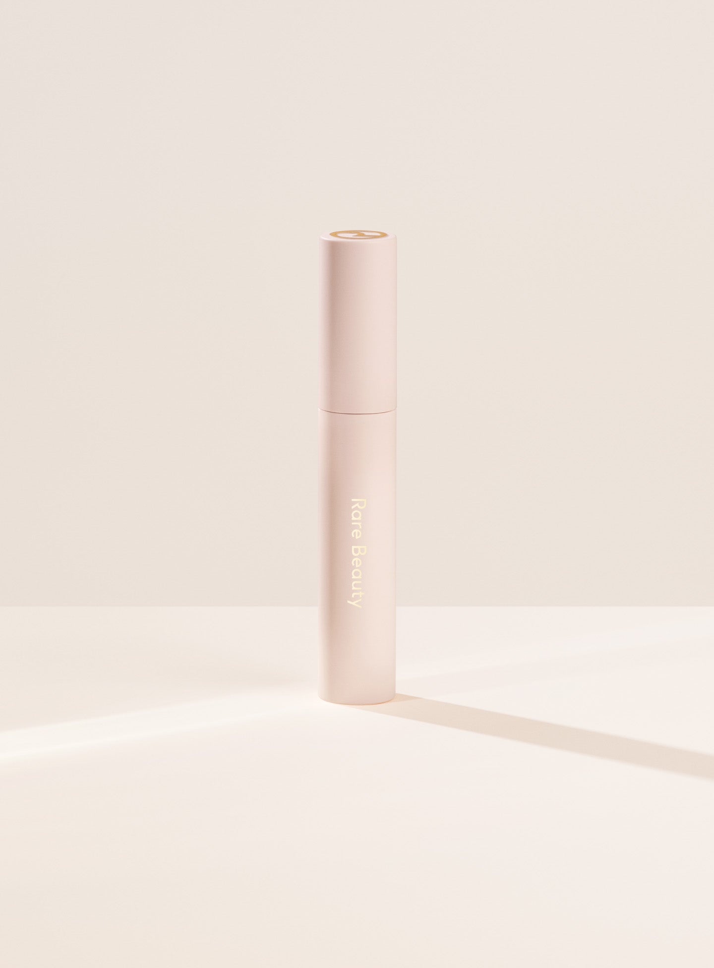 Perfect Strokes Universal Volumizing Mascara - Image 11